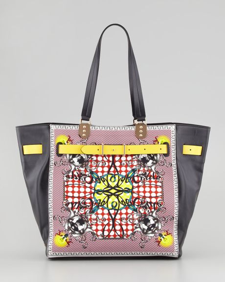 Christian Louboutin Sybil Large Printed Tote Bag in Multicolor (multi ... Christian Louboutin Sybil Large Printed Tote Bag in Multicolor (multi ...