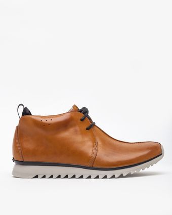 Clarks Traxter Mid in Cognac - Lyst