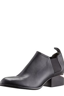 Alexander Wang Kori Calfskin Short Ankle Bootie Black - Lyst