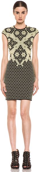 Alexander McQueen Honeycomb Cap Sleeve Dress in Black Yellow - Lyst