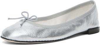 Repetto Distressed Goatskin Flat in Silver - Lyst