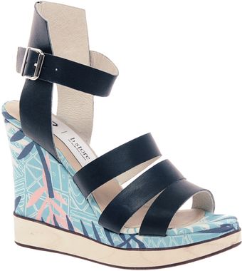 B Store Salavatore Wedge Sandals - Lyst