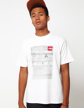 The North Face Tshirt with Climber Photo Print - Lyst