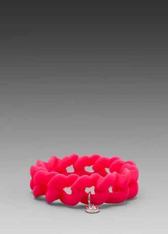 Marc By Marc Jacobs Key Items Haute Mess Rubber Turnlock in Fuchsia - Lyst