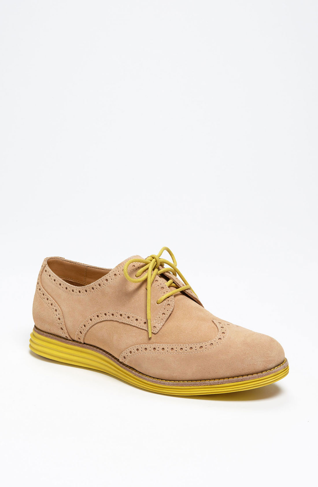 ladies wingtip oxfords