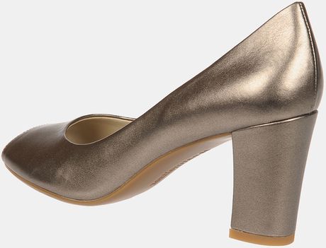 Naturalizer Carmen Pump in Silver (dark pewter) | Lyst