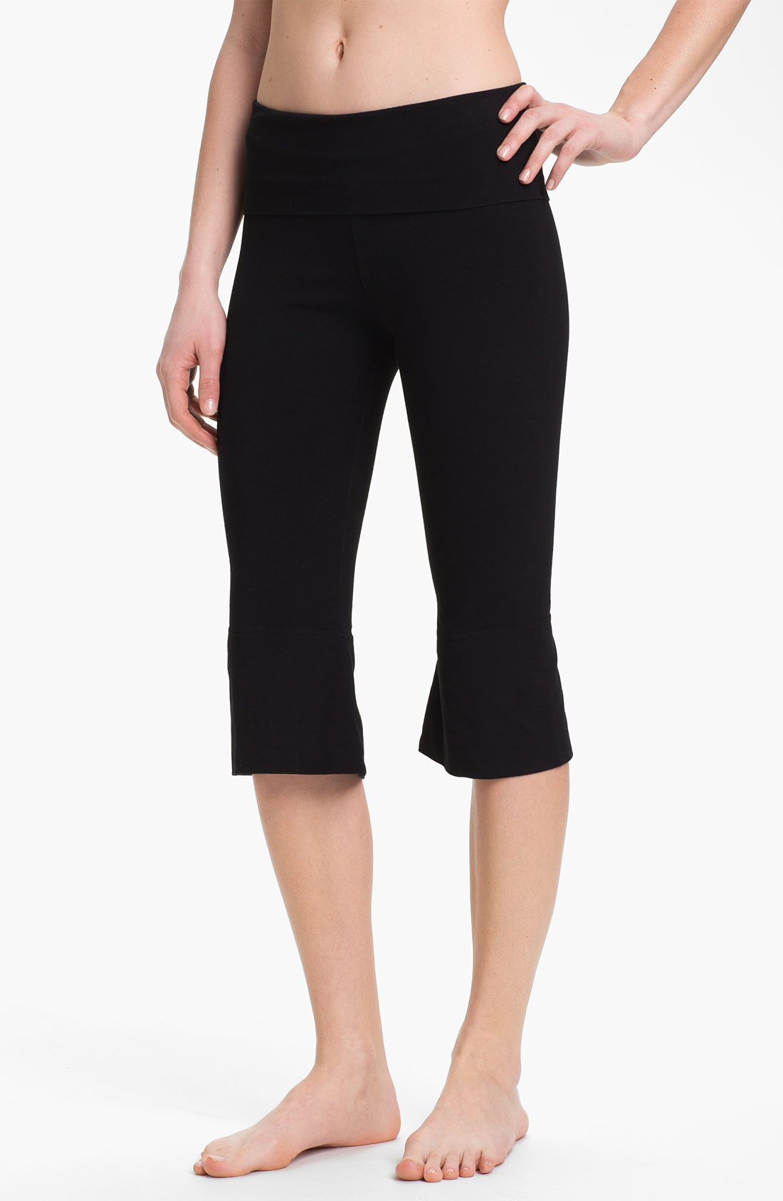 ladies black capri pants
