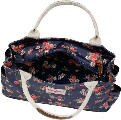 Cath Kidston Daisy Rose Print Day Handbag in Blue (Navy) | Lyst