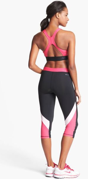 Nike Pro Hypercool Flash Capri Leggings in Black | Lyst