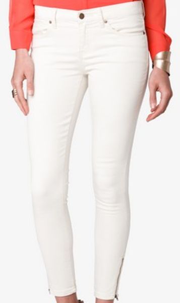 Forever 21 Colored Zippered Skinny Jeans in Beige (cream) | Lyst