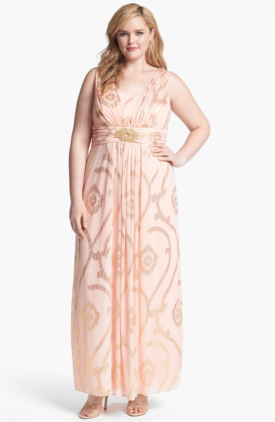 peach and gold outfit