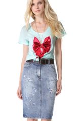 Wildfox Classic V Neck Tee with Shiny Bow