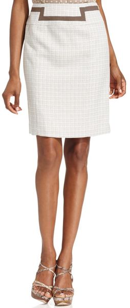 Tahari Contrast Trim Textured Pencil - Lyst