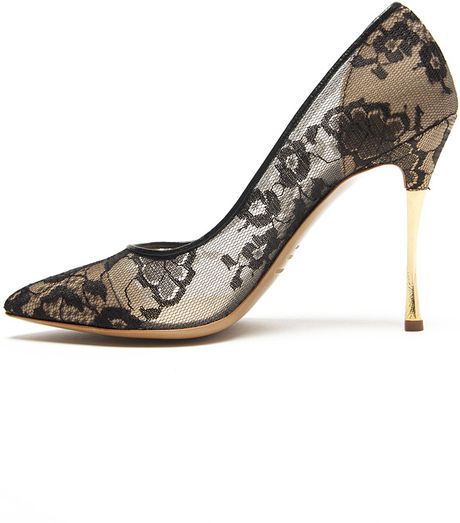 lace mesh pumps