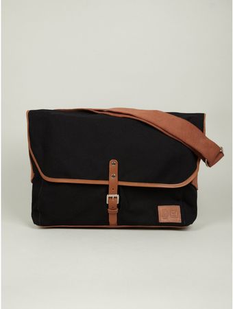 Veja Black Facteur Satchel - Lyst