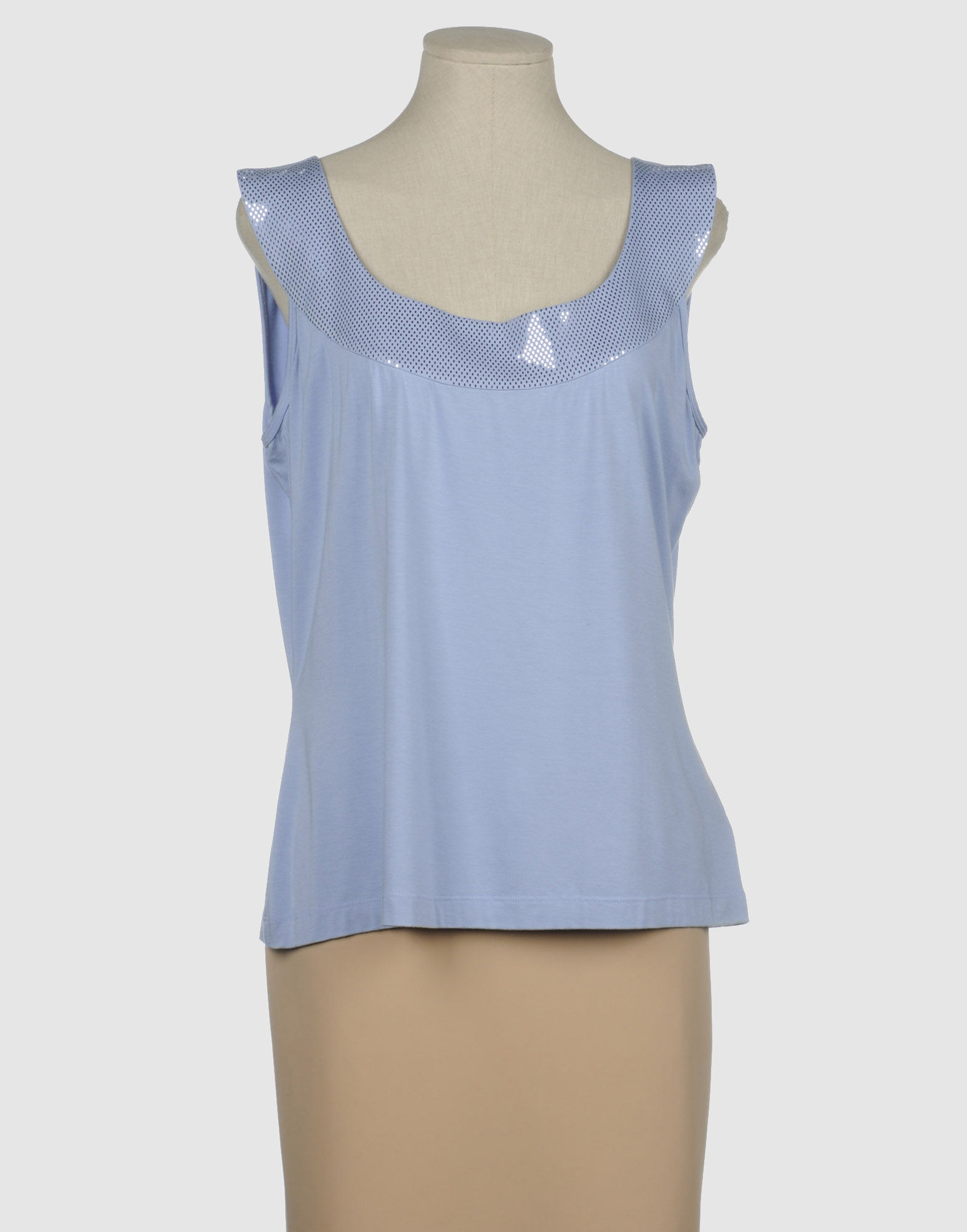 Pregnancy clothing stores online