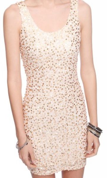 Forever 21 Sequined Lace Dress in Gold (CREAMGOLD)