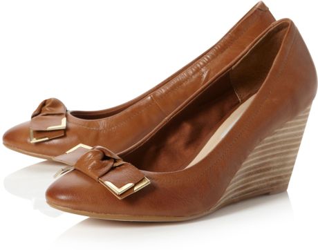 dune tan wedges