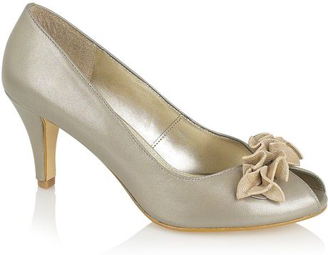 Lotus Flamenca Court Shoes in Gray (Gold) | Lyst