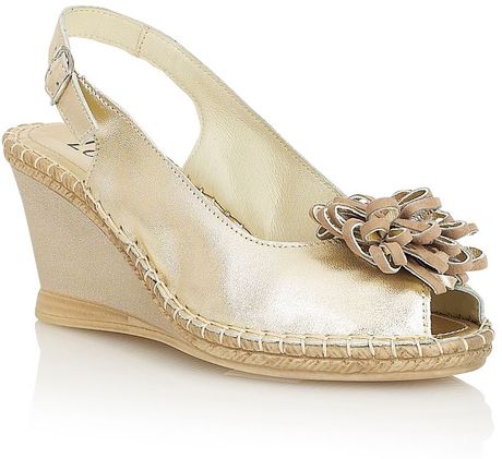 Lotus Raza Casual Sandals in Gold (Platino) | Lyst