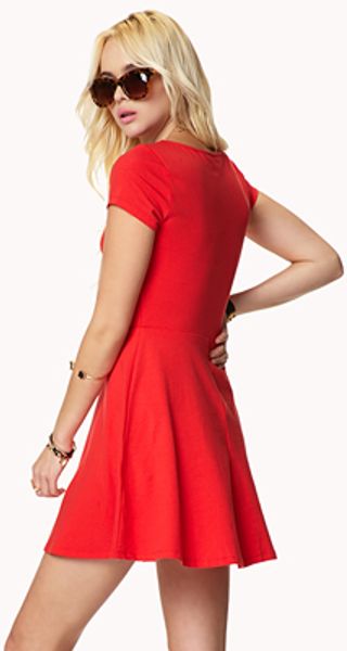 Forever 21 Short Sleeve Skater Dress in Red Forever 21 Short Sleeve Skater Dress in Red