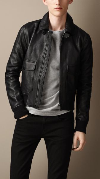 Burberry Grainy Leather Bomber Jacket in Black for Men | Lyst
