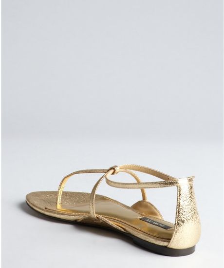 ... Zoe Gold Crinkle Leather Gwen Tstrap Flat Sandals in Gold | Lyst