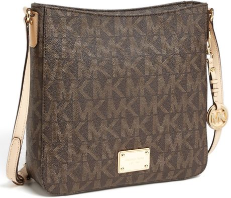 Michael Michael Kors Jet Set Signature Large Messenger Bag in Brown