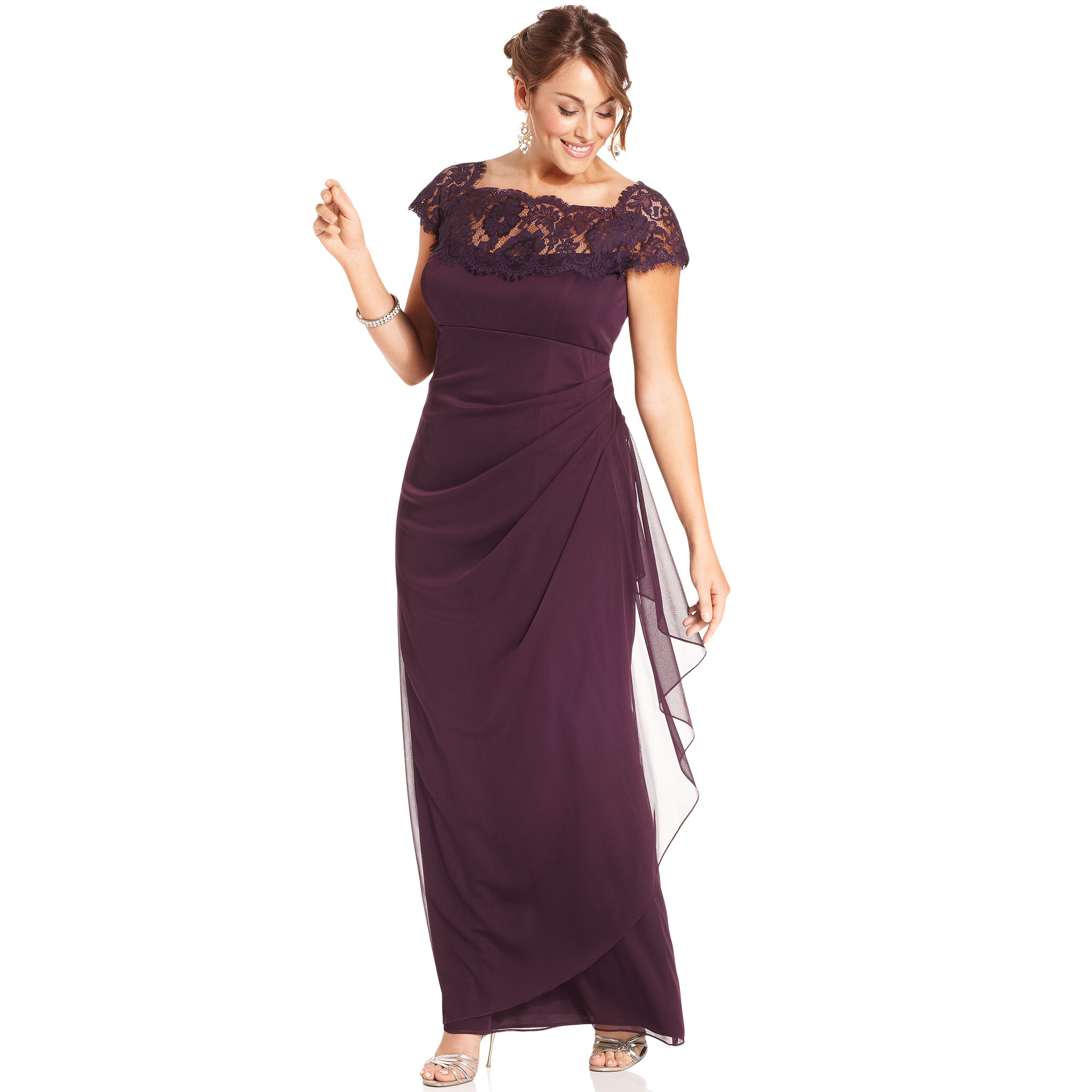 Xscape Xscape Plus Size Dress Capsleeve Lace Gown in Purple (Plum)