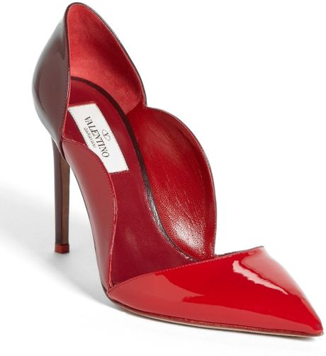 scalloped pumps