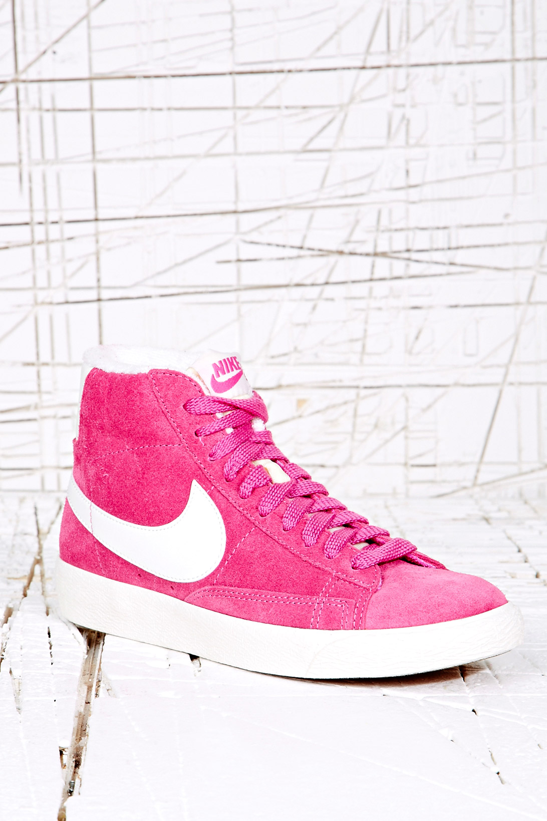 nike pink suede trainers