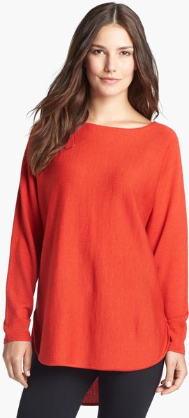 Eileen Fisher Shirttail Hem Merino Sweater in Red (Lava) | Lyst