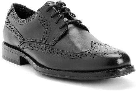 dockers wingtip shoes