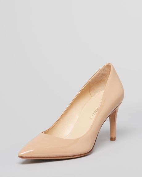 tan pointed toe heels