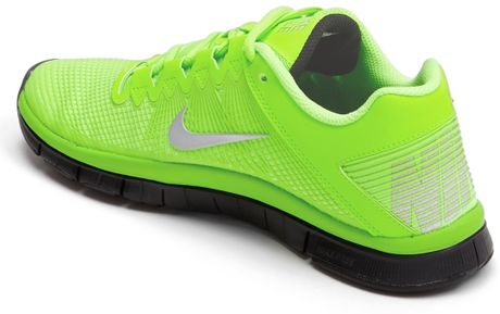 nike flash trainers