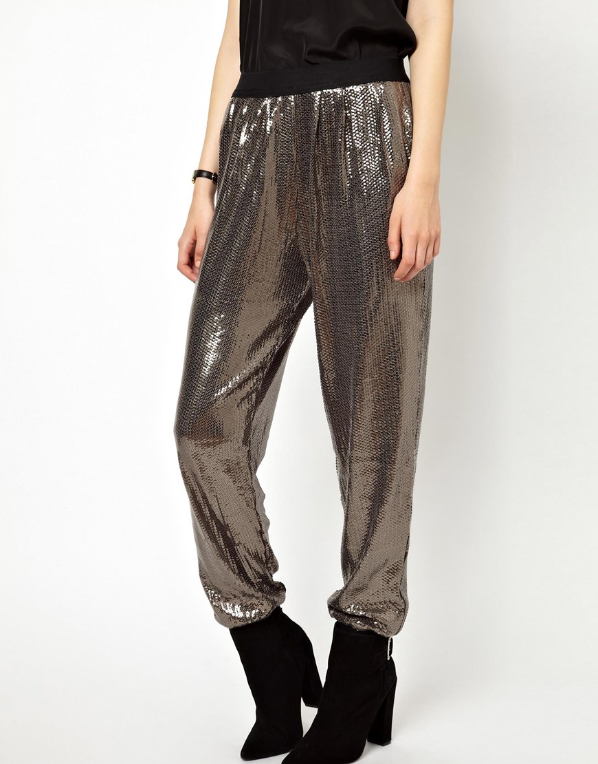 vibes gold jogger