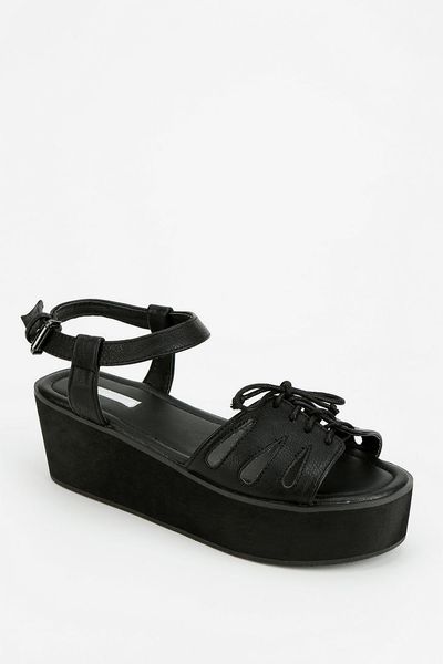 vulcanized flatform laceup