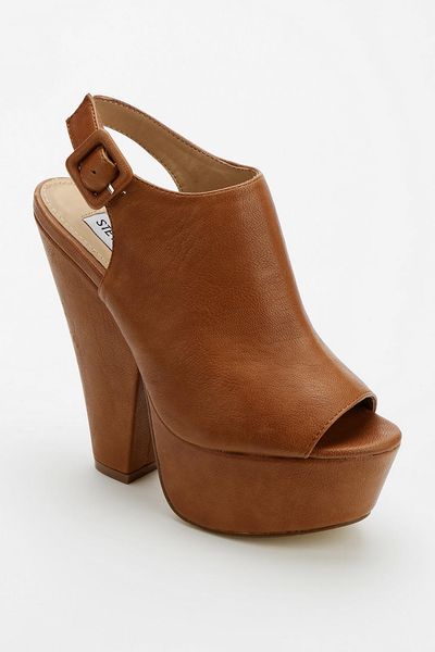 Urban Outfitters Steve Madden Gabby Platform Wedge in Brown | Lyst