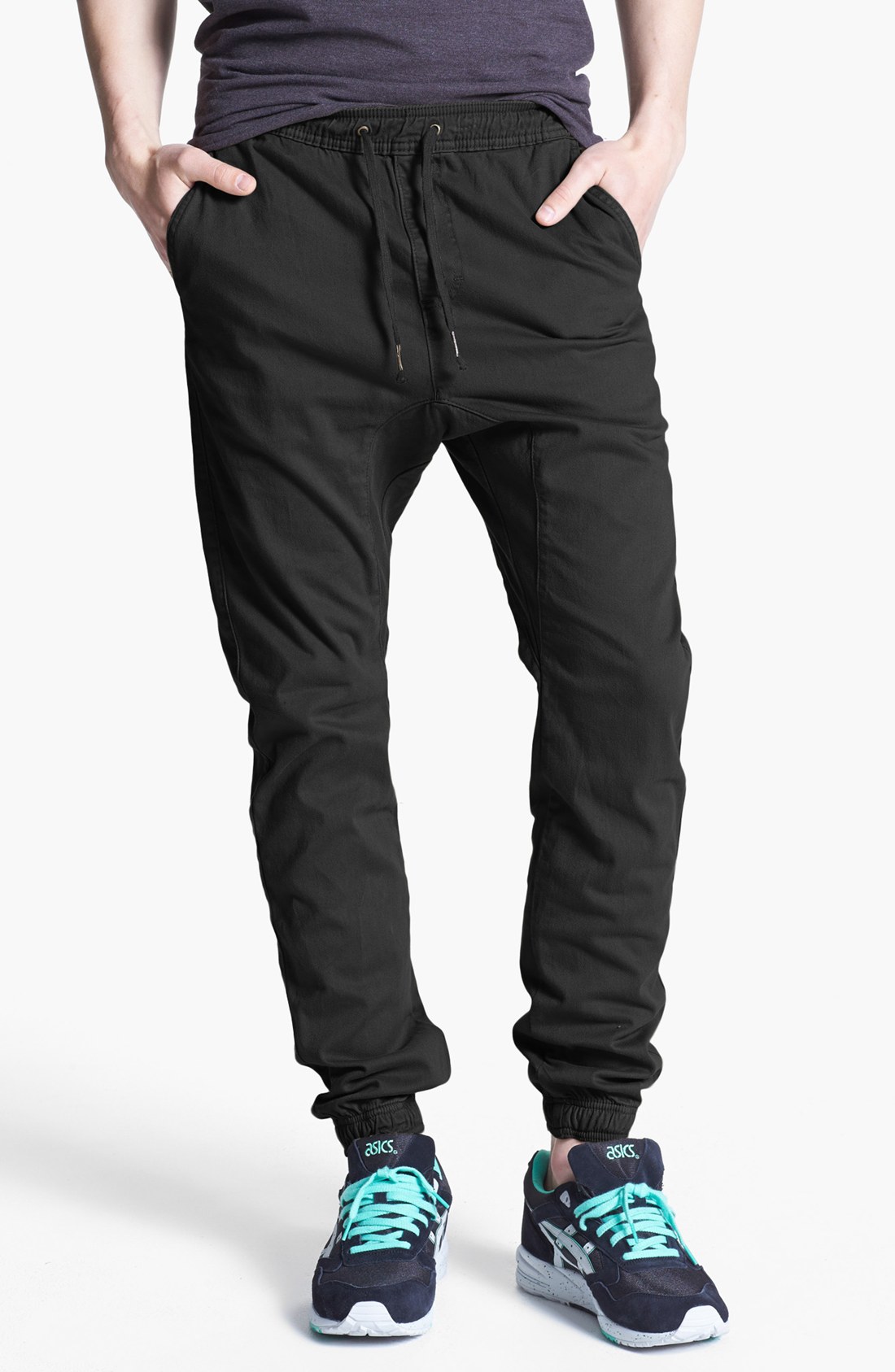 Slim leg chinos New York & Company slim leg pants feature a slim, straight leg shape and are available in two different fits; Signature, which has a universal fit and is relaxed through the hip & thigh, and Modern, which has a leaner fit and runs straight through the hip & thigh.