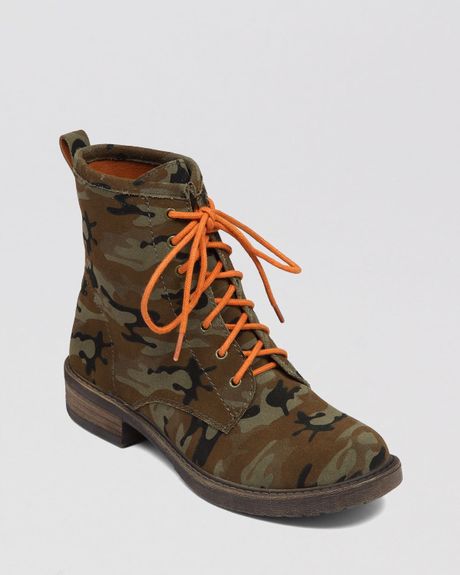 camouflage lace up boots