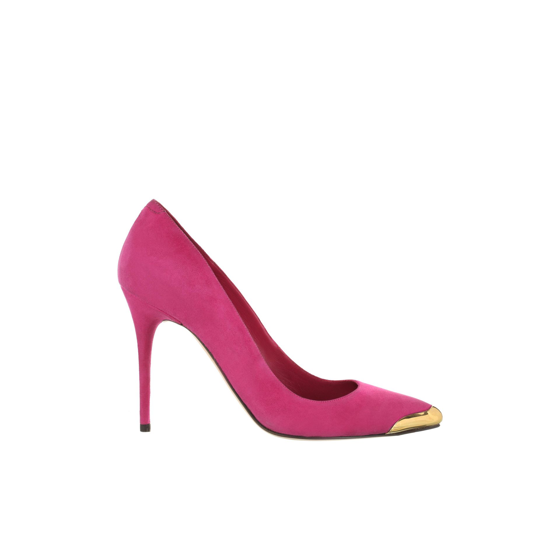 very pointy pumps
