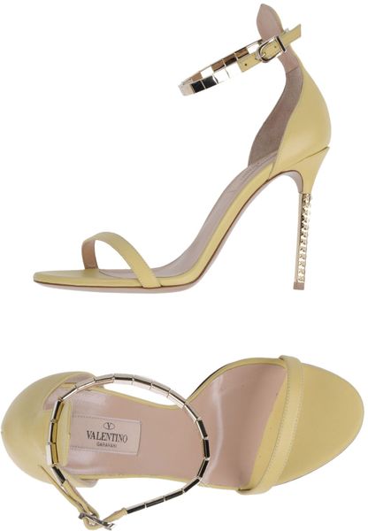 pale yellow high heels