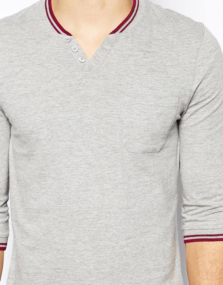 notch front t shirt