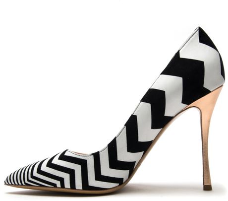Nicholas Kirkwood Zig Zag Pump in Black - Lyst