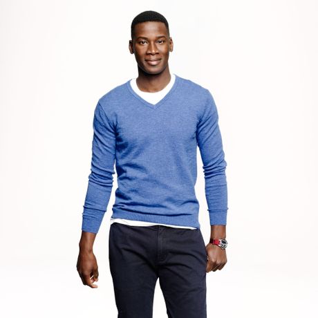 Best thing to wear under a v-neck sweater? For casual dressing such as  class. : r/malefashionadvice