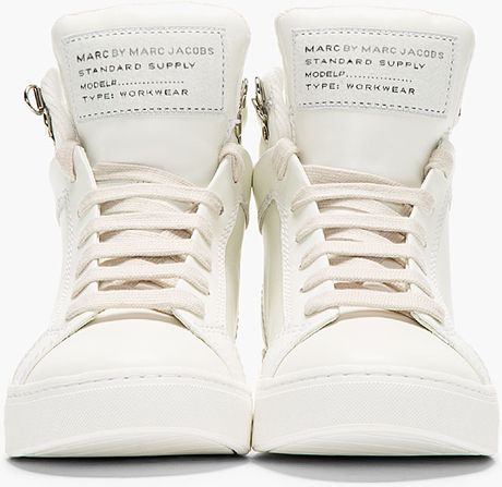 White | Womens Converse Sneakers Chuck Taylor canvas high-top sneakers White â Tippi Online