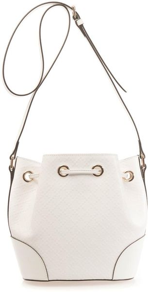 Gucci Diamanteeffect Leather Bucket Bag in White | Lyst
