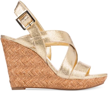 jessica simpson gold flat sandals