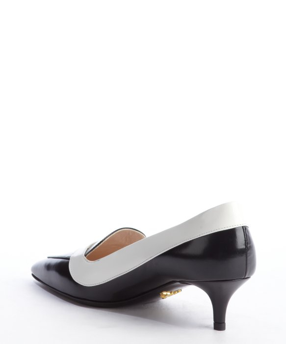 Prada Black And White Leather Pointed Toe Kitten Heel Pumps in Black Lyst