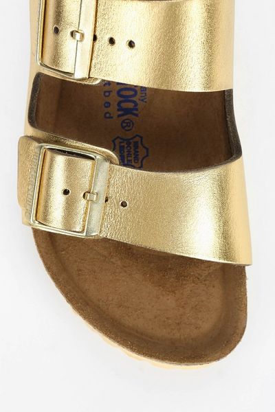 Birkenstock Arizona Soft Footbed Metallic Sandal in Gold | Lyst